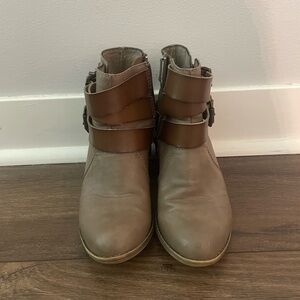 Women’s Ankle Booties